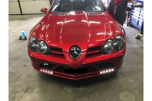 Mercedes-Benz R230 SL500 5連LEDデイライト取付 | 欧州車・輸入車