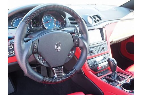 Maserati グラントゥーリズモ 内装リアルカーボン施工 欧州車 輸入車 外車をカスタムするならアクティブjapanへ